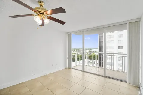18051 Biscayne Boulevard Aventura FL 33160