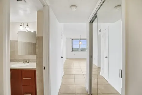 18051 Biscayne Boulevard Aventura FL 33160