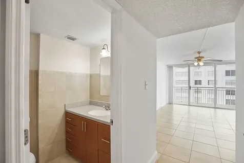 18051 Biscayne Boulevard Aventura FL 33160