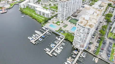 18051 Biscayne Boulevard Aventura FL 33160