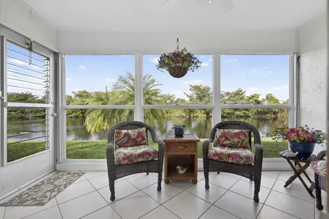 135 Lake Anne Drive West Palm Beach FL 33411