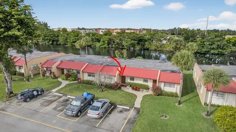 135 Lake Anne Drive West Palm Beach FL 33411