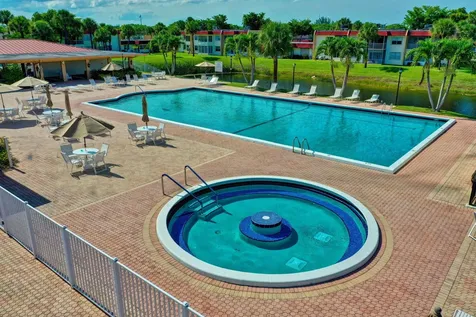 135 Lake Anne Drive West Palm Beach FL 33411