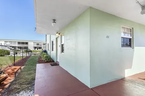 117 Lehane Terrace North Palm Beach FL 33408