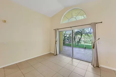 5125 Columbo Court Delray Beach FL 33484