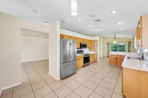 5125 Columbo Court Delray Beach FL 33484