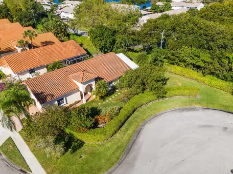 5125 Columbo Court Delray Beach FL 33484