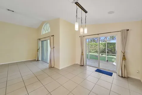 5125 Columbo Court Delray Beach FL 33484