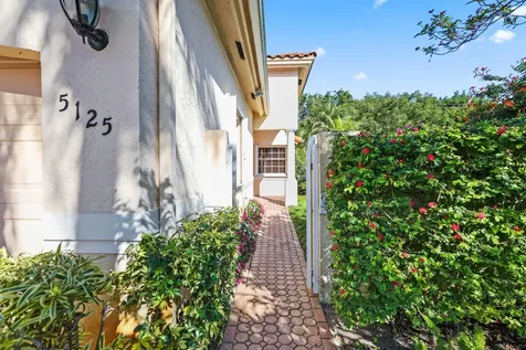 5125 Columbo Court Delray Beach FL 33484