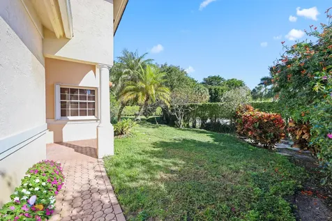 5125 Columbo Court Delray Beach FL 33484