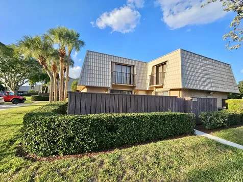5152 51st Way West Palm Beach FL 33409