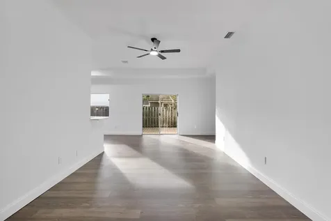 1410 Sw 85th Avenue Pembroke Pines FL 33025