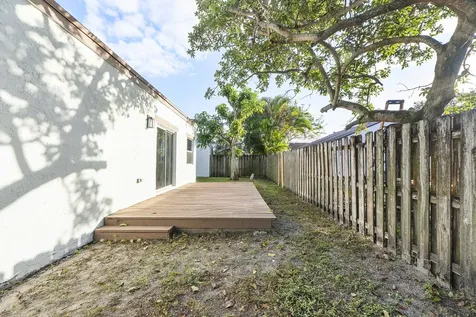 1410 Sw 85th Avenue Pembroke Pines FL 33025
