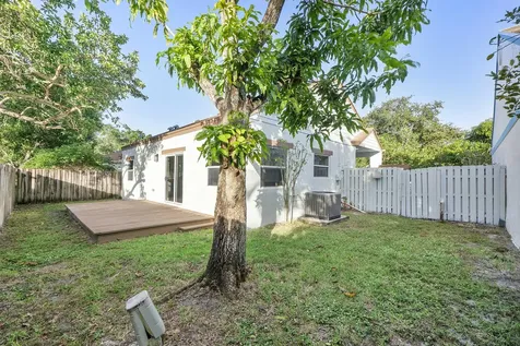 1410 Sw 85th Avenue Pembroke Pines FL 33025