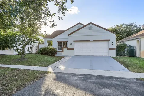 1410 Sw 85th Avenue Pembroke Pines FL 33025