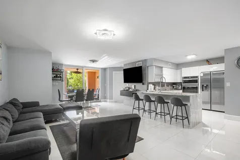 700 Scotia Drive Hypoluxo FL 33462