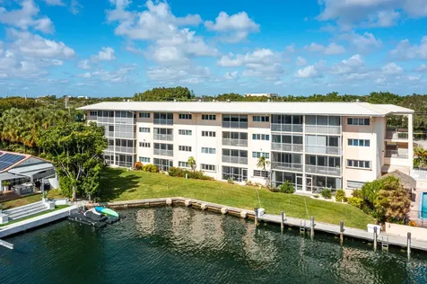 698 Ne Spanish River Boulevard Boca Raton FL 33431