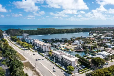 698 Ne Spanish River Boulevard Boca Raton FL 33431