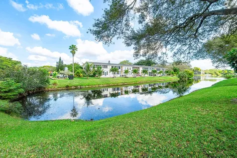 120 Prescott F Deerfield Beach FL 33442