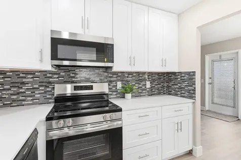 141 Brittany C Delray Beach FL 33446