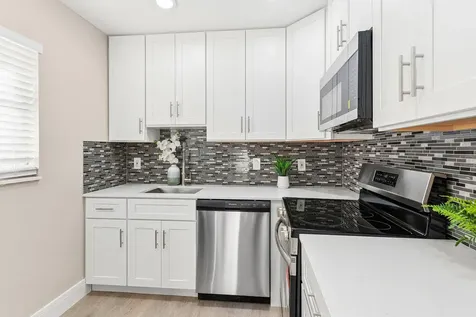 141 Brittany C Delray Beach FL 33446