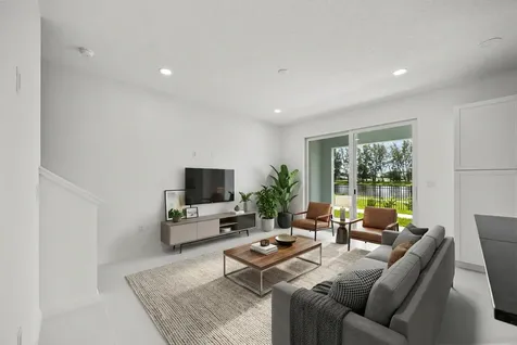 4520 Longwood Lake Square Westlake FL 33470