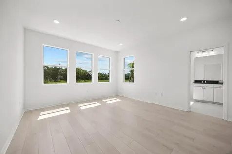 4520 Longwood Lake Square Westlake FL 33470