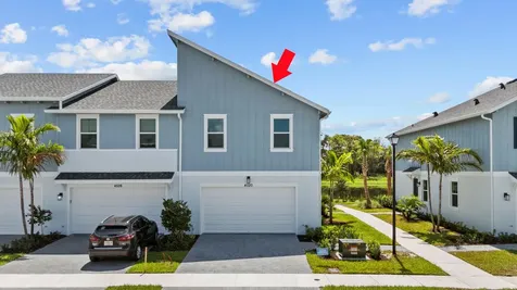 4520 Longwood Lake Square Westlake FL 33470