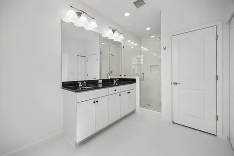 4520 Longwood Lake Square Westlake FL 33470