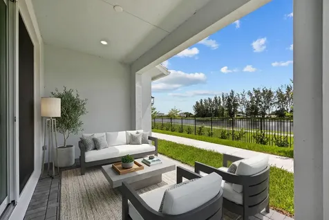 4520 Longwood Lake Square Westlake FL 33470