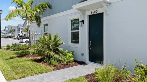 4520 Longwood Lake Square Westlake FL 33470