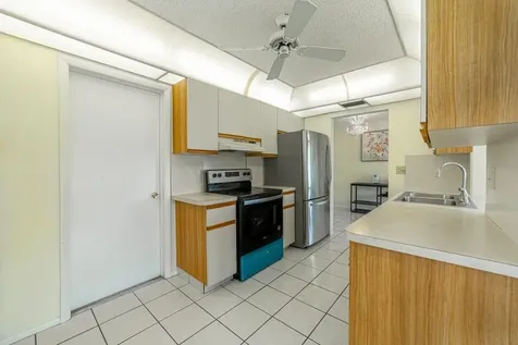 135 Nw 14th Street Boynton Beach FL 33426