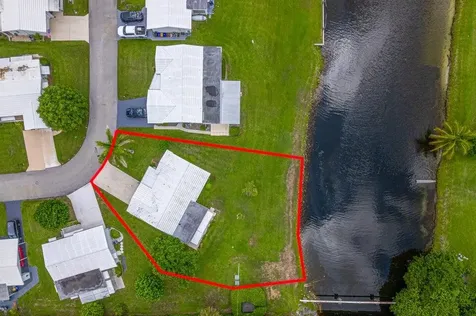 135 Nw 14th Street Boynton Beach FL 33426