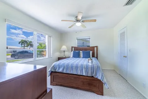 135 Nw 14th Street Boynton Beach FL 33426