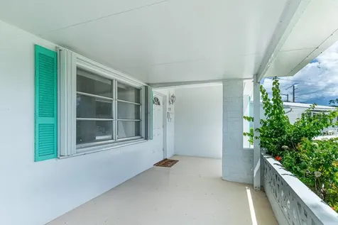 135 Nw 14th Street Boynton Beach FL 33426