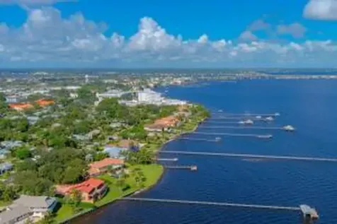 901 SE Riverside Drive Stuart FL 34994