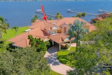 901 SE Riverside Drive Stuart FL 34994