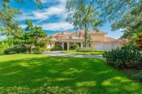 901 SE Riverside Drive Stuart FL 34994
