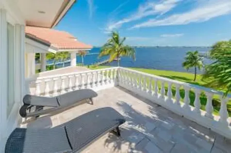 901 SE Riverside Drive Stuart FL 34994