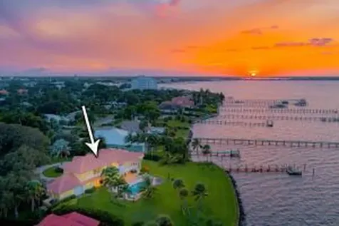 901 SE Riverside Drive Stuart FL 34994