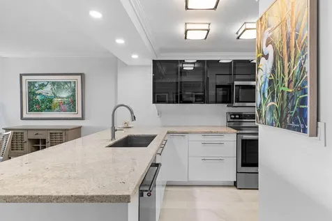 14 Royal Palm Way Boca Raton FL 33432