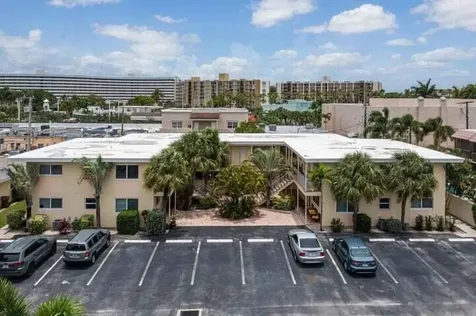 1649 SE 4th Street Deerfield Beach FL 33441