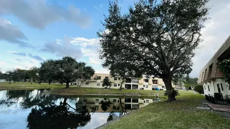 4205 Oak Terrace Drive Greenacres FL 33463