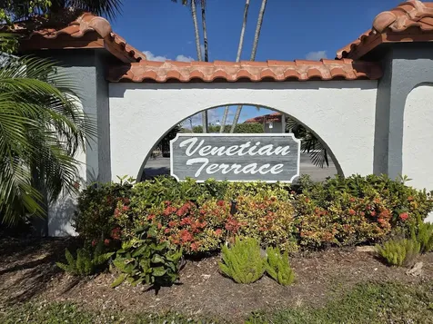 2001 W Woolbright Road Boynton Beach FL 33426