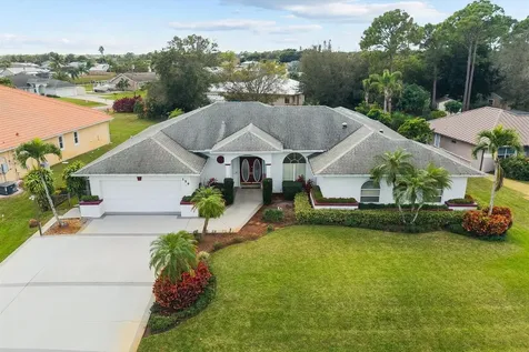 156 Sw Saratoga Avenue Port Saint Lucie FL 34953