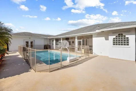 156 Sw Saratoga Avenue Port Saint Lucie FL 34953
