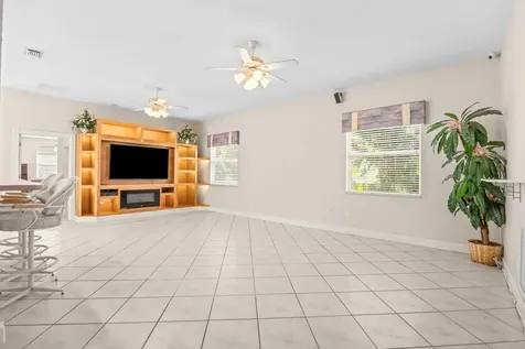 156 Sw Saratoga Avenue Port Saint Lucie FL 34953