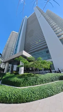 650 NE 32nd Street Miami FL 33137