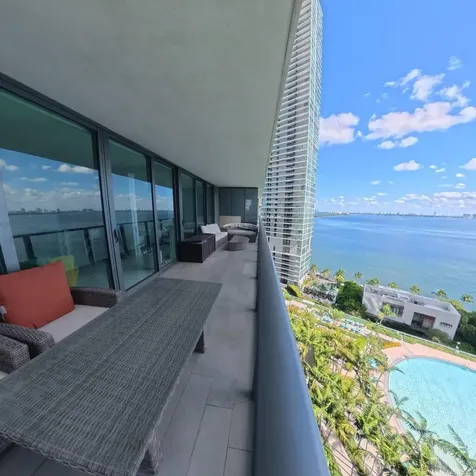 650 NE 32nd Street Miami FL 33137
