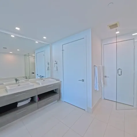 650 NE 32nd Street Miami FL 33137